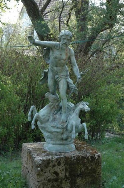 Neptun-Fisch-Bronze-Gruppe-Wassergott-