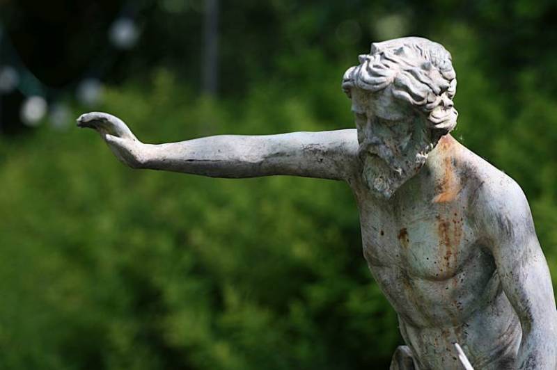 Bronze: Wassermann-Springbrunnen-Gartenbrunnen-ULRICH-GARTEN-Schwäbisch-Gmünd