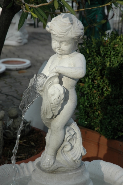 Wasserspeier - Putte mit Delphin, Springbrunnen,