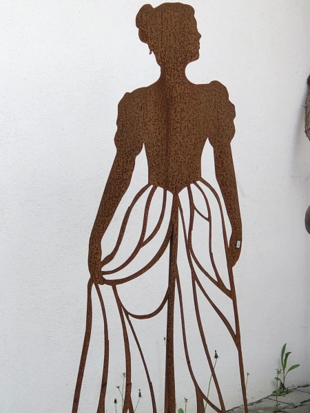 Scherenschnitt  - Dame -Rankhilfe -Rankhilfe - Rankstütze - Rostfigur