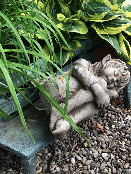 "FAYE", schlafende Elfe,
