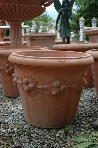Terracotta Impruneta - Vase - Pflanzvase - Amphore - Winterfest